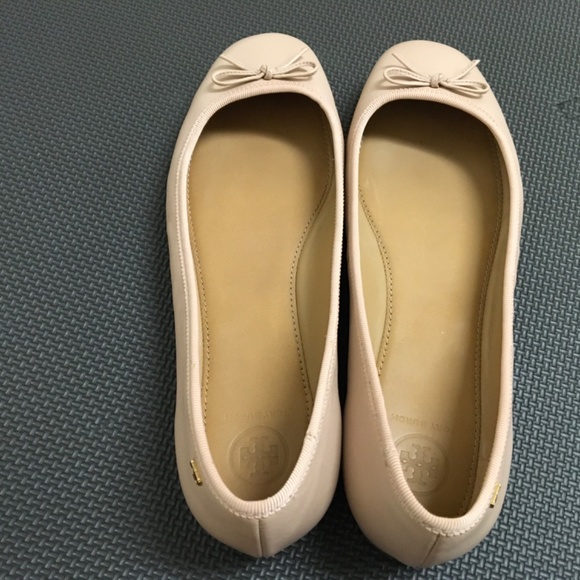 Tory Burch Beige Leather Bow Detail Ballet Flats Size 9 - Picture 3 of 5